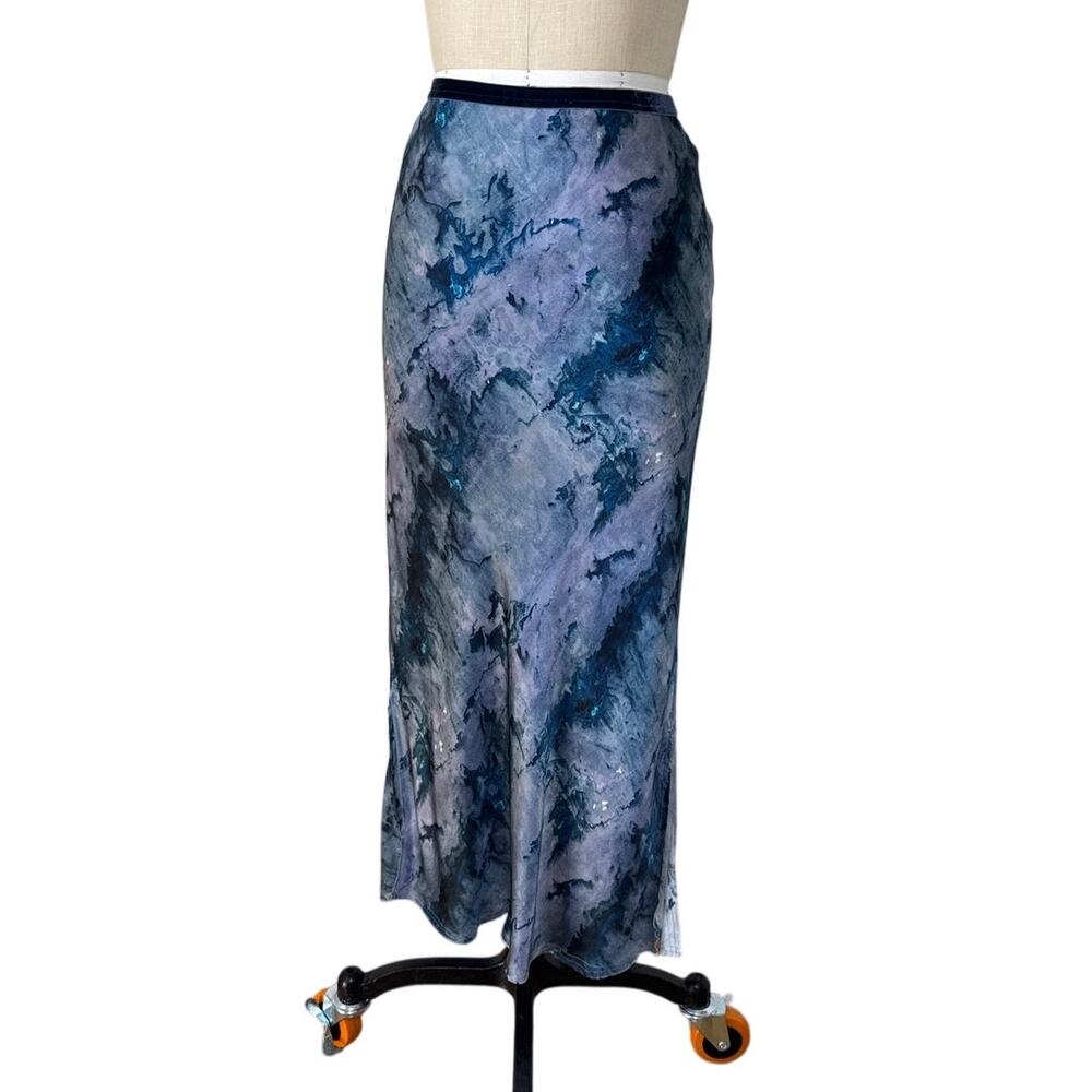 Go by GoSilk A-Line Silk Skirt in Blue Watercolor Size Large Washable